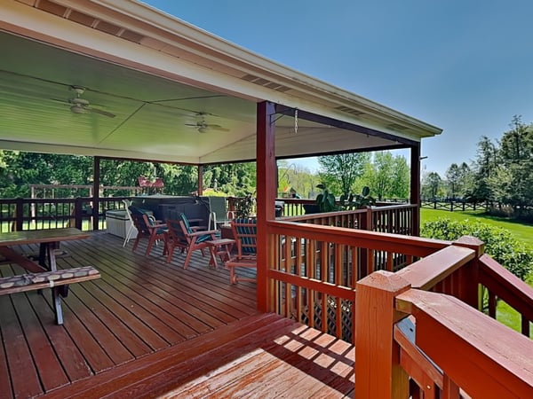 4216 Clendenning Road, Gibsonia, PA