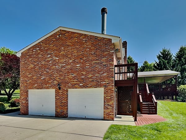 4216 Clendenning Road, Gibsonia, PA