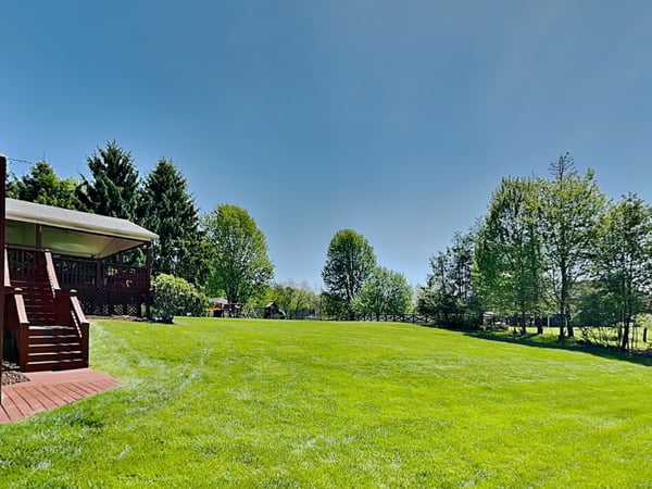 4216 Clendenning Road, Gibsonia, PA