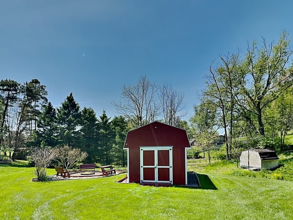 4216 Clendenning Road, Gibsonia, PA