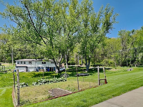 4216 Clendenning Road, Gibsonia, PA