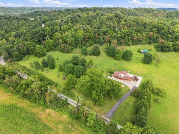 650 Phillis Road, Burgettstown, PA