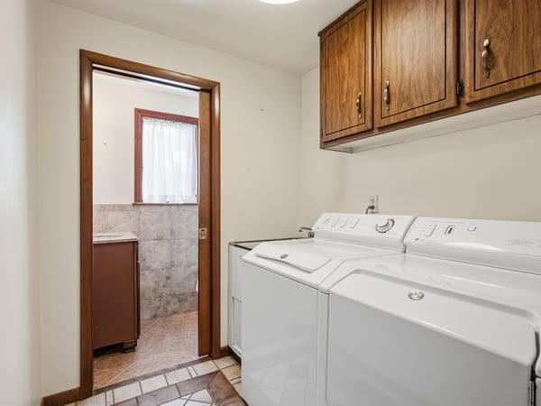 650 Phillis Road, Burgettstown, PA