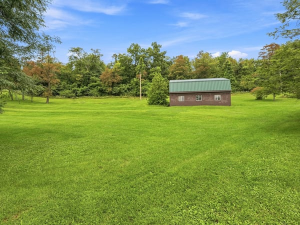 650 Phillis Road, Burgettstown, PA
