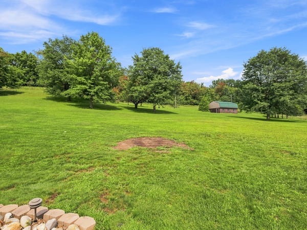 650 Phillis Road, Burgettstown, PA