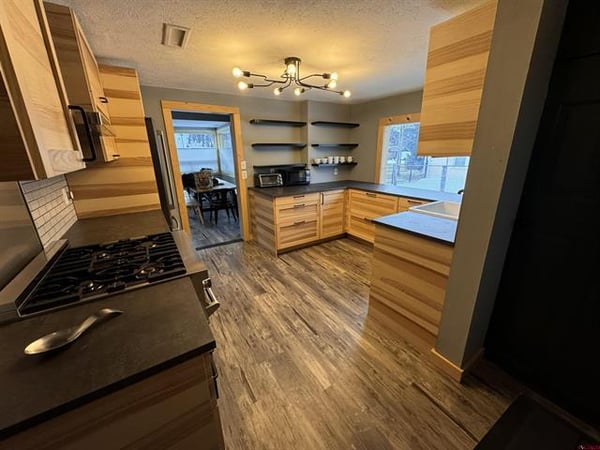 939 Mineral St, Silverton, CO