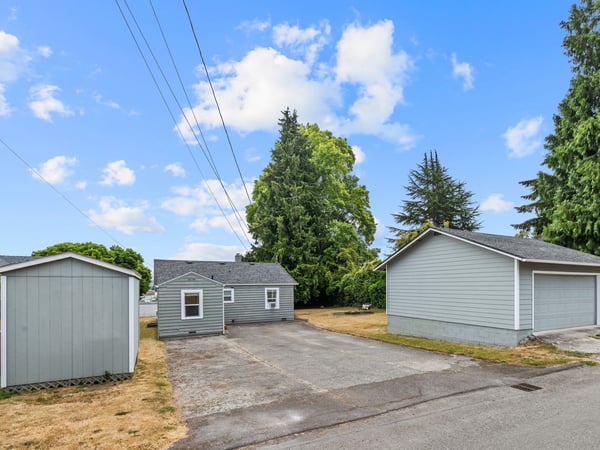 3708 Oakes Ave, Everett, WA