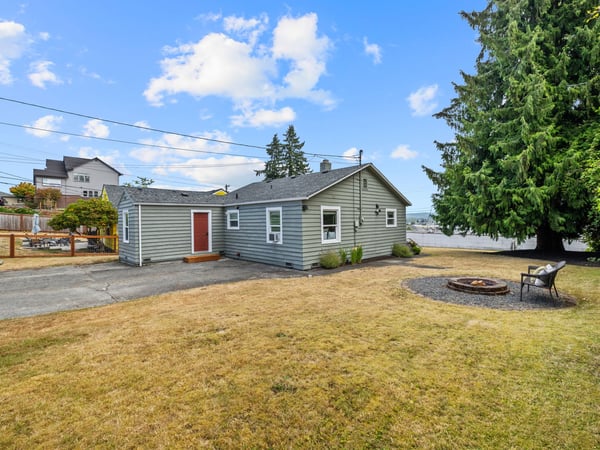 3708 Oakes Ave, Everett, WA