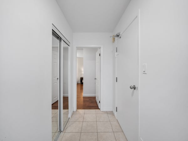 19 Shoreland Cres., Scarborough, ON