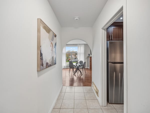 19 Shoreland Cres., Scarborough, ON