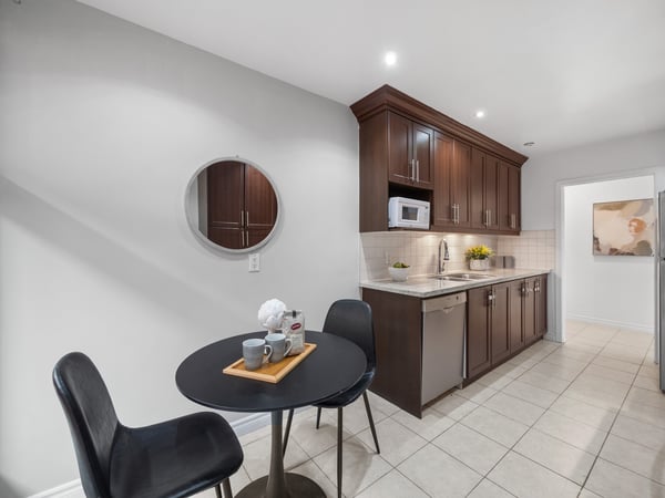 19 Shoreland Cres., Scarborough, ON