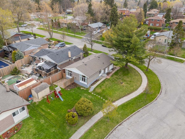 19 Shoreland Cres., Scarborough, ON
