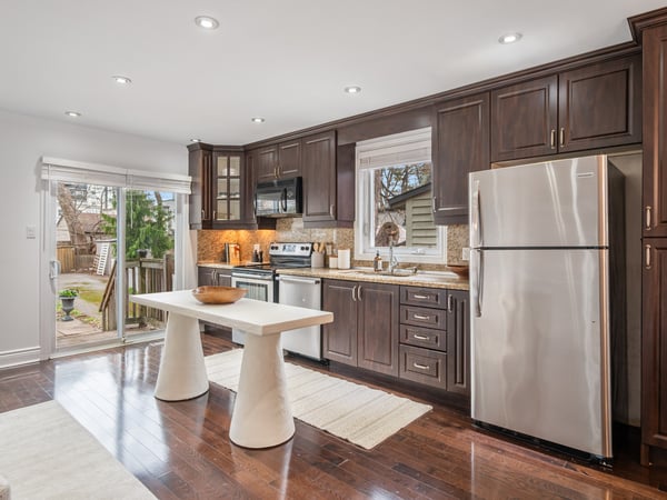 144 Floyd Ave., East York, ON