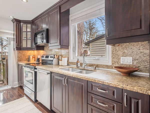 144 Floyd Ave., East York, ON