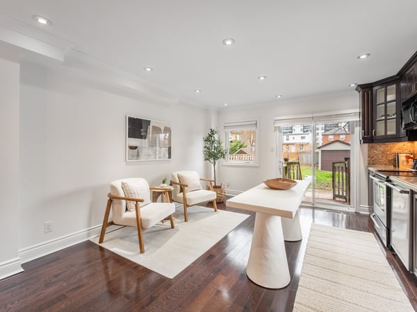 144 Floyd Ave., East York, ON