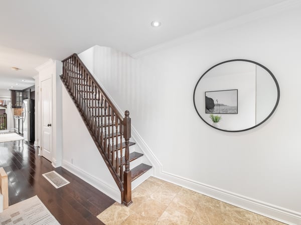 144 Floyd Ave., East York, ON