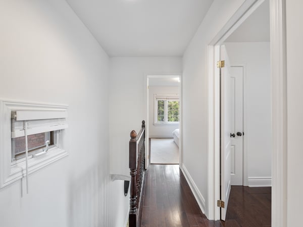 144 Floyd Ave., East York, ON
