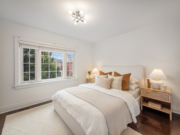 144 Floyd Ave., East York, ON