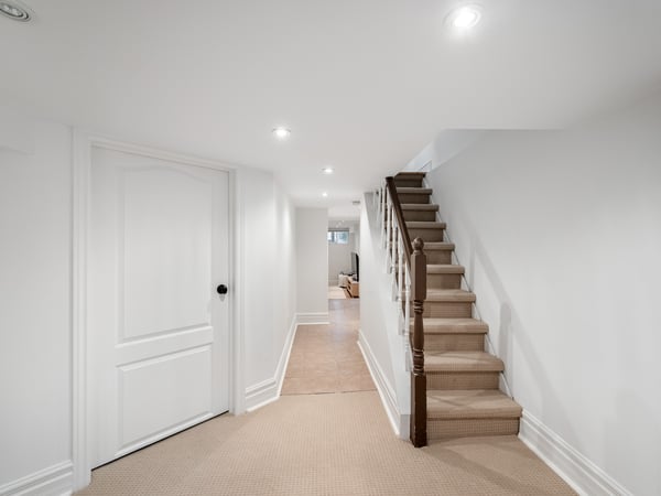 144 Floyd Ave., East York, ON