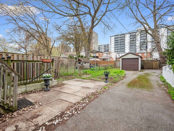 144 Floyd Ave., East York, ON