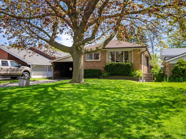 25 Stavely Ave., Toronto, ON