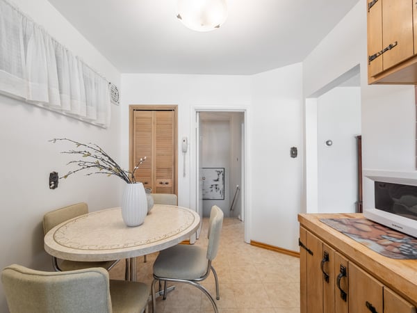 25 Stavely Ave., Toronto, ON