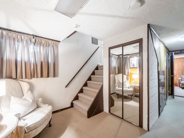 25 Stavely Ave., Toronto, ON