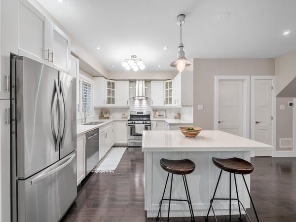 995 Greenwood Ave., Toronto, ON