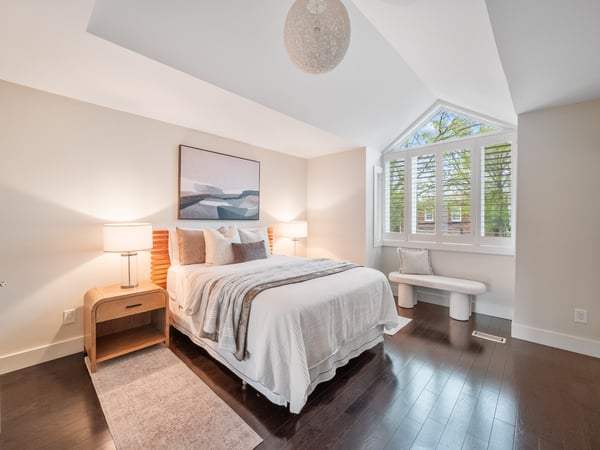 995 Greenwood Ave., Toronto, ON