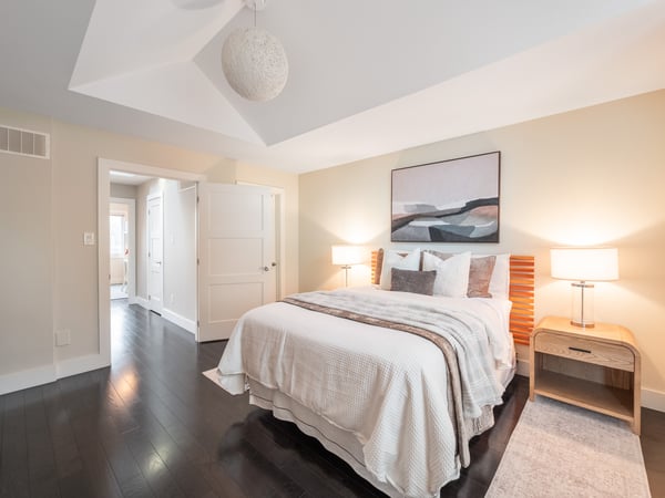995 Greenwood Ave., Toronto, ON