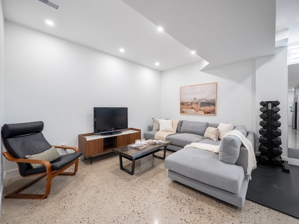 995 Greenwood Ave., Toronto, ON