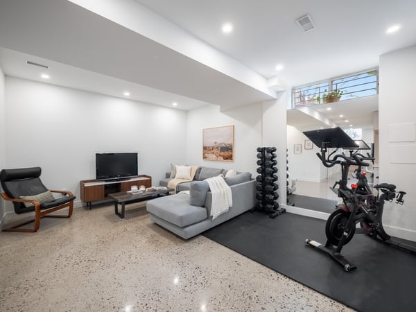 995 Greenwood Ave., Toronto, ON