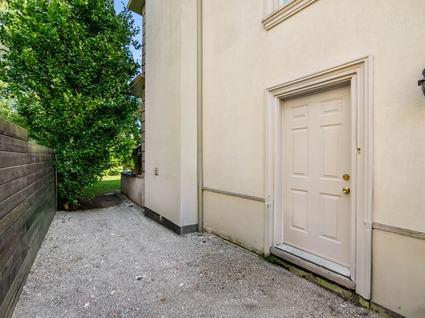 43 Prince Charles Dr., North York, ON