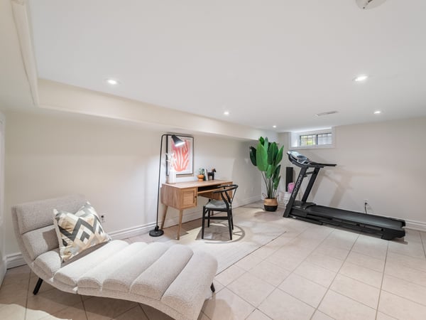 4 Whitaker Ave., Toronto, ON