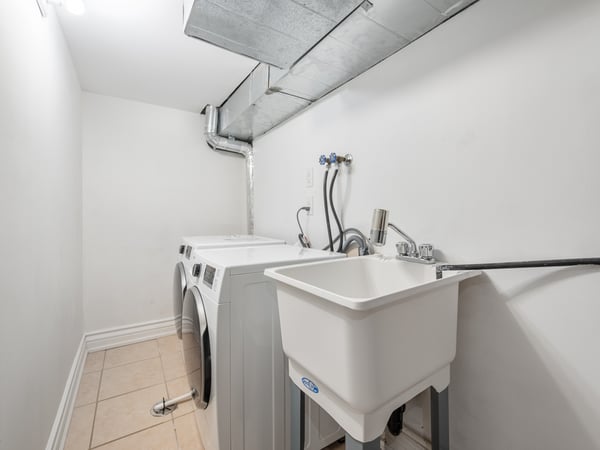 4 Whitaker Ave., Toronto, ON