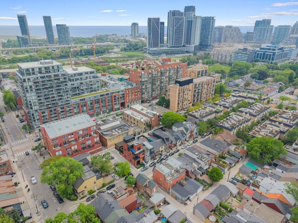 4 Whitaker Ave., Toronto, ON