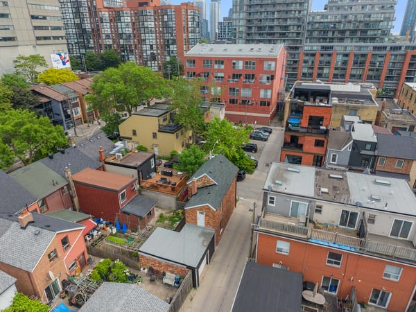 4 Whitaker Ave., Toronto, ON