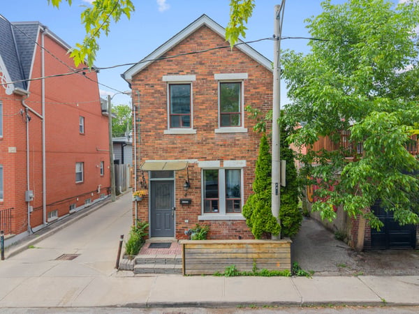 4 Whitaker Ave., Toronto, ON