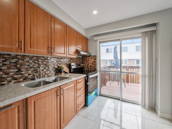 37-7500 Goreway Dr., Mississauga, ON