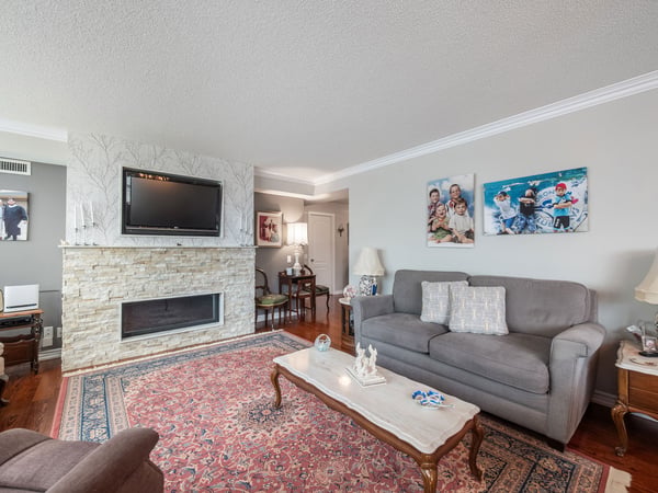 309-265 Ridley Blvd., Toronto, ON