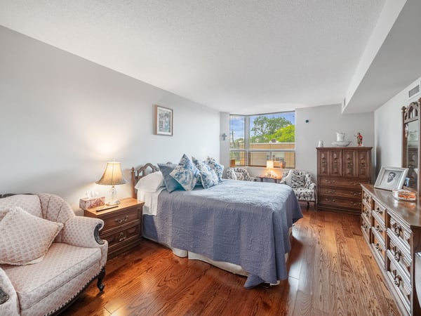 309-265 Ridley Blvd., Toronto, ON