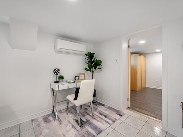 585 O'Connor Dr., East York, ON