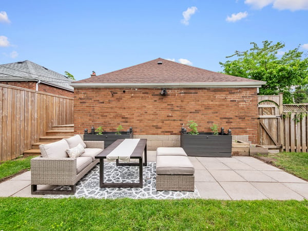 585 O'Connor Dr., East York, ON