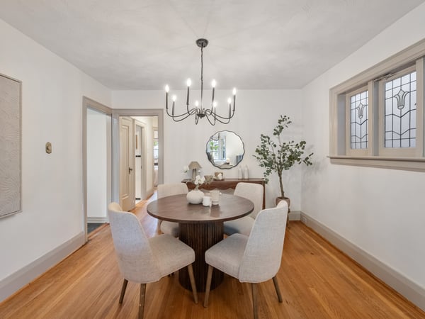 37 Chilton Rd., East York, ON