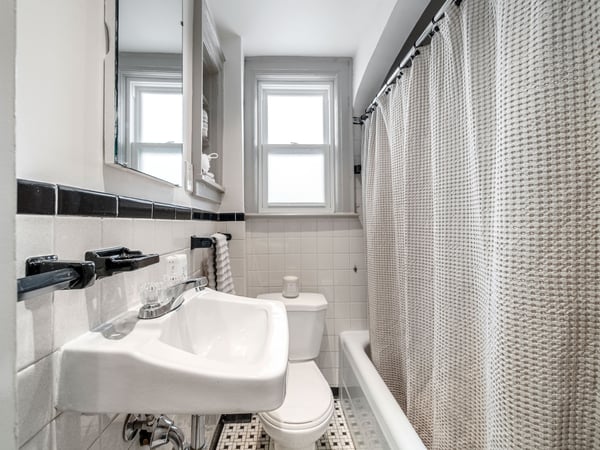 37 Chilton Rd., East York, ON