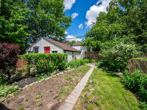 37 Chilton Rd., East York, ON