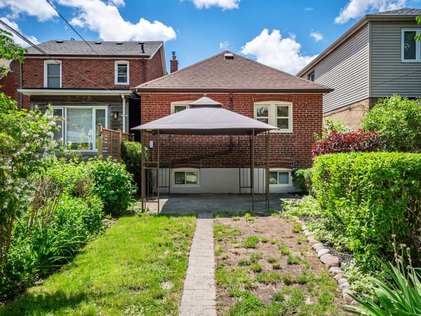 37 Chilton Rd., East York, ON