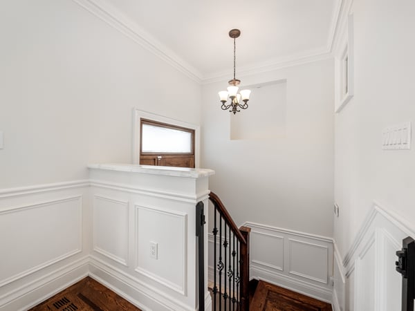 39 Glenforest Rd., Toronto, ON
