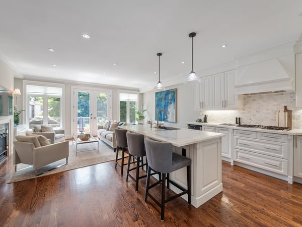 39 Glenforest Rd., Toronto, ON