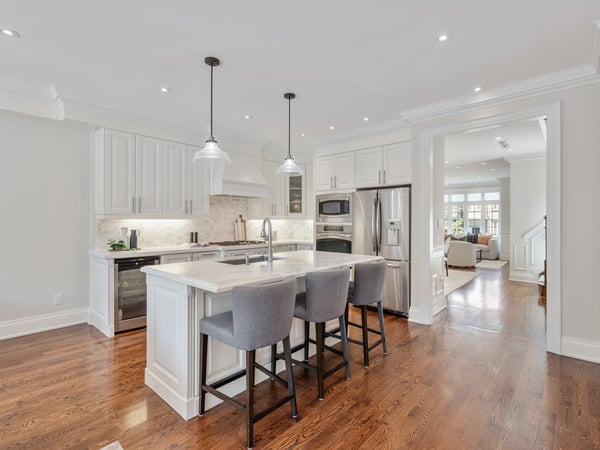 39 Glenforest Rd., Toronto, ON